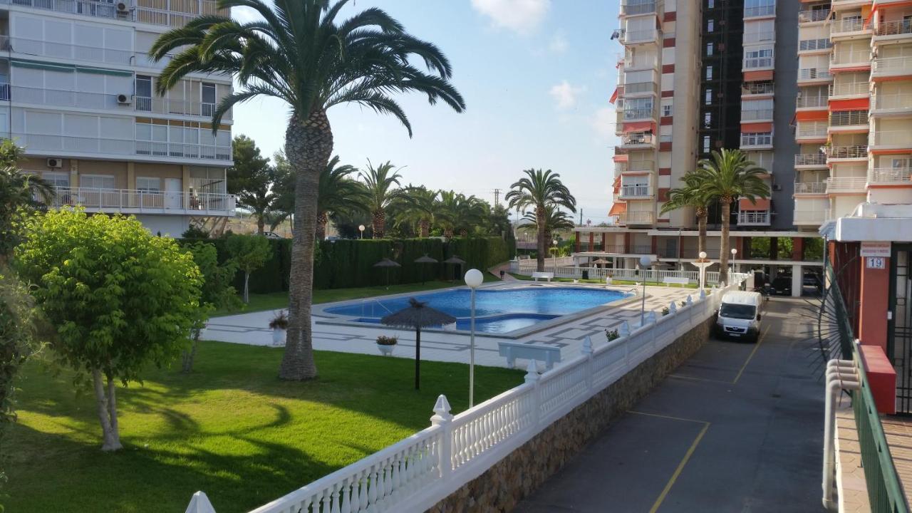 Apartamento En 1ª Linea Con Piscina Alicante Luaran gambar
