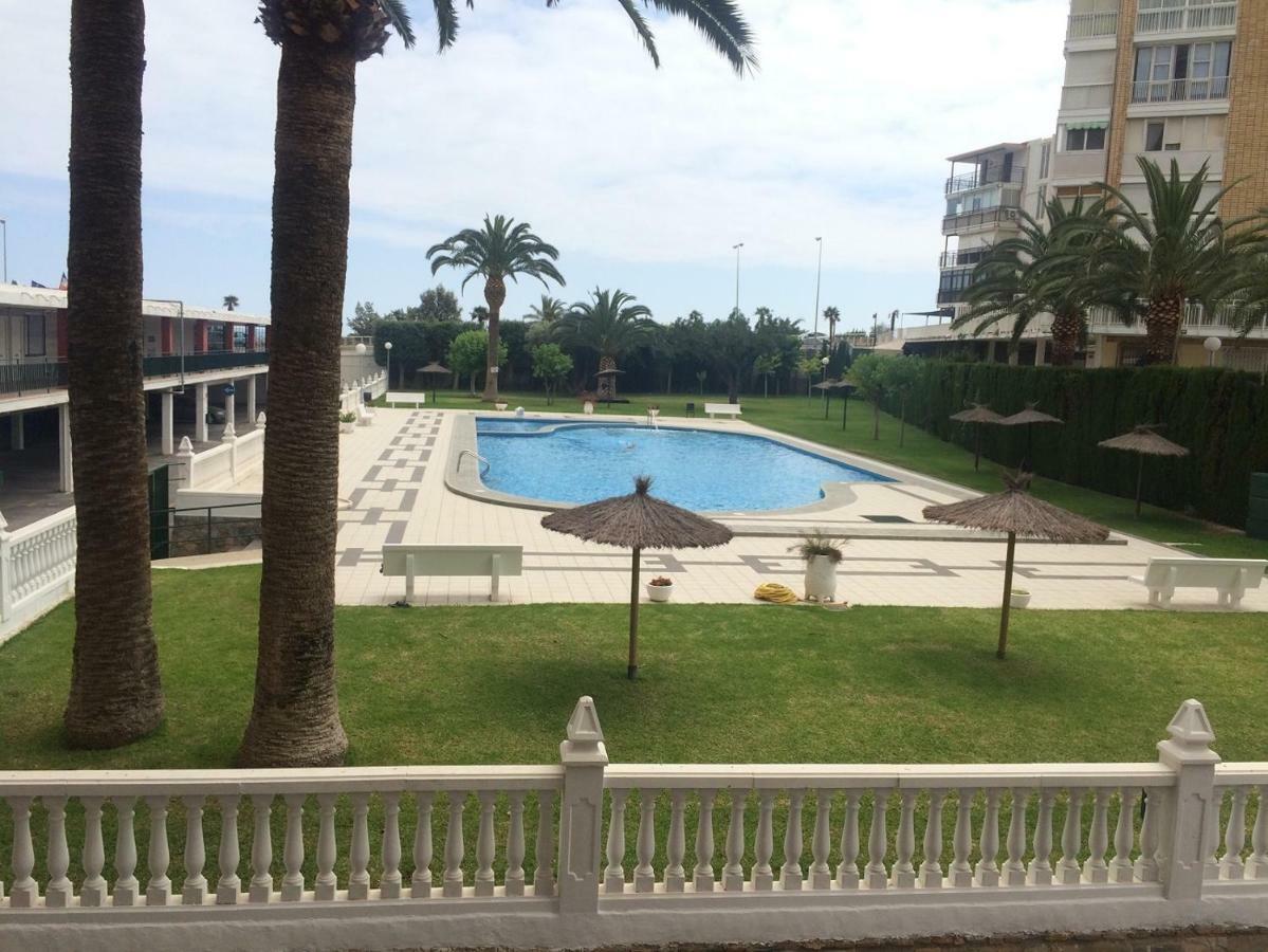 Apartamento En 1ª Linea Con Piscina Alicante Luaran gambar